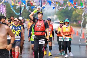 BIB: 458, 41658
                            <button type="button" onclick="openModal(9908736)" class="btn btn-primary btn-sm float-right btn-popup" data-toggle="modal" data-target=".modal-high-quality">
                        <i class="fas fa-shopping-cart"></i> Add to Cart
                    </button>
                                            <button type="button" onclick="isThisMe(9908736, true)" class="btn btn-success btn-sm float-right btn-popup btn-isme hidden" data-toggle="tooltip" data-placement="bottom" title="นี่คือรูปของคุณใช่ไหม คลิกที่นี่เพื่อเอาเข้าอัลบั้ม">
                        <i class="fas fa-plus"></i> Add to album
                    </button>
                    <button type="button" onclick="isThisMe(9908736, false)" class="btn btn-warning btn-sm float-right btn-popup btn-isnotme hidden">
                        <i class="fas fa-ban"></i> Remove from album
                    </button>